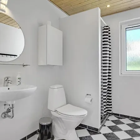 Amazing In Knebel With Private Swimming Pool, Be Inside Or Outside * Skødshoved Strand